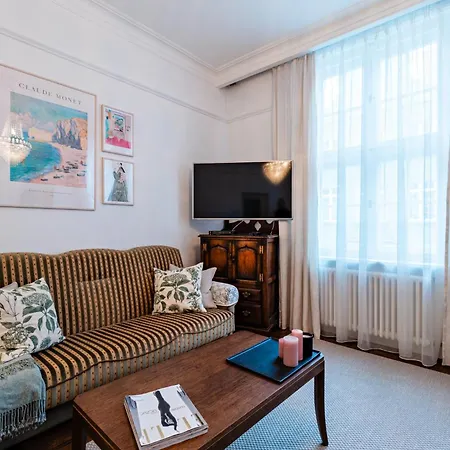 Apartment Old Town By Ecru Gda1 *